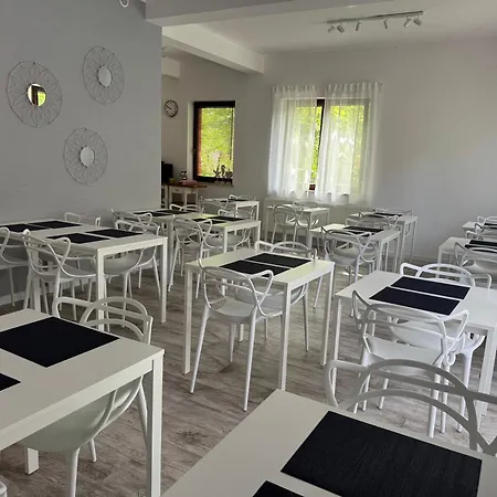 Amber בית אירוח בובולין